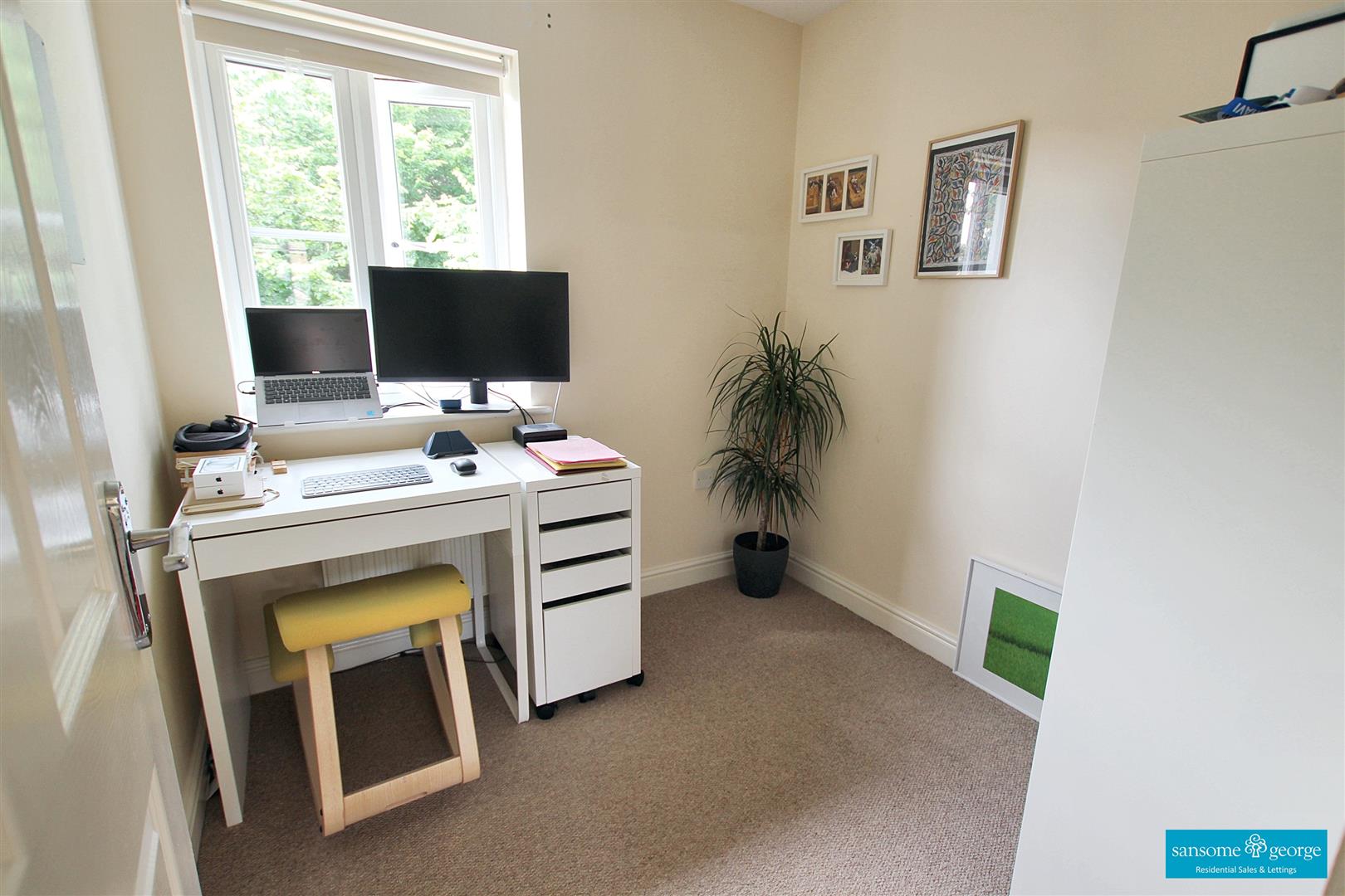 Clarendon Rise, Tilehurst, Reading